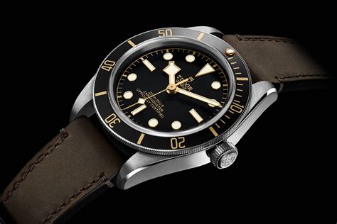 black bay tudor horloge